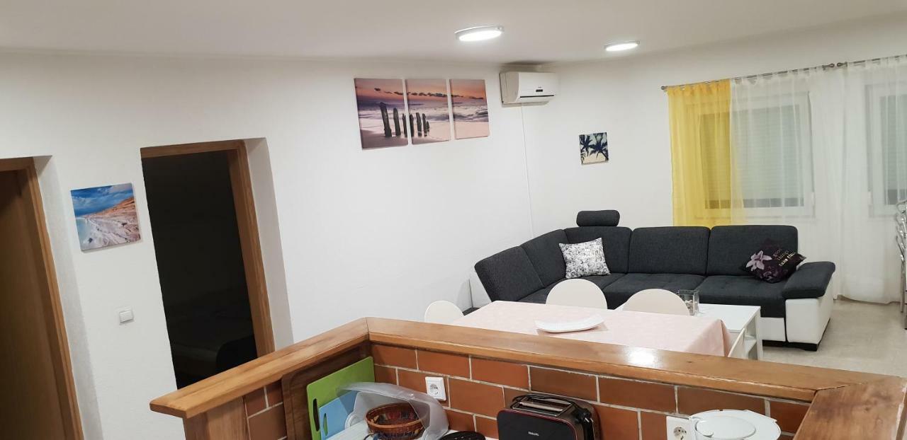 Apartma Jelka Novigrad Istria Exteriér fotografie